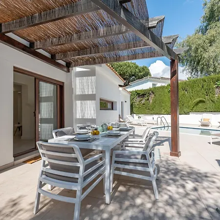 With Pool In Golden Mile By Kura Homes Σπίτι διακοπών *