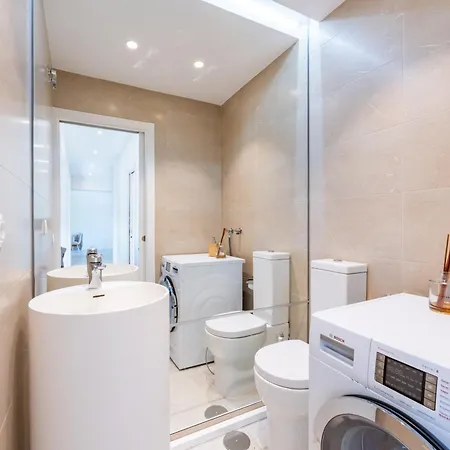 Σπίτι διακοπών With Pool In Golden Mile By Kura Homes Μαρμπέλλα