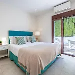 別荘 With Pool In Golden Mile By Kura Homes マルベーリャ