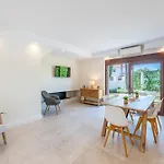 With Pool In Golden Mile By Kura Homes 別荘 *