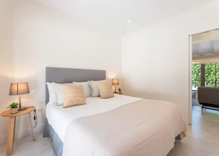 Feriehus With Pool In Golden Mile By Kura Homes *